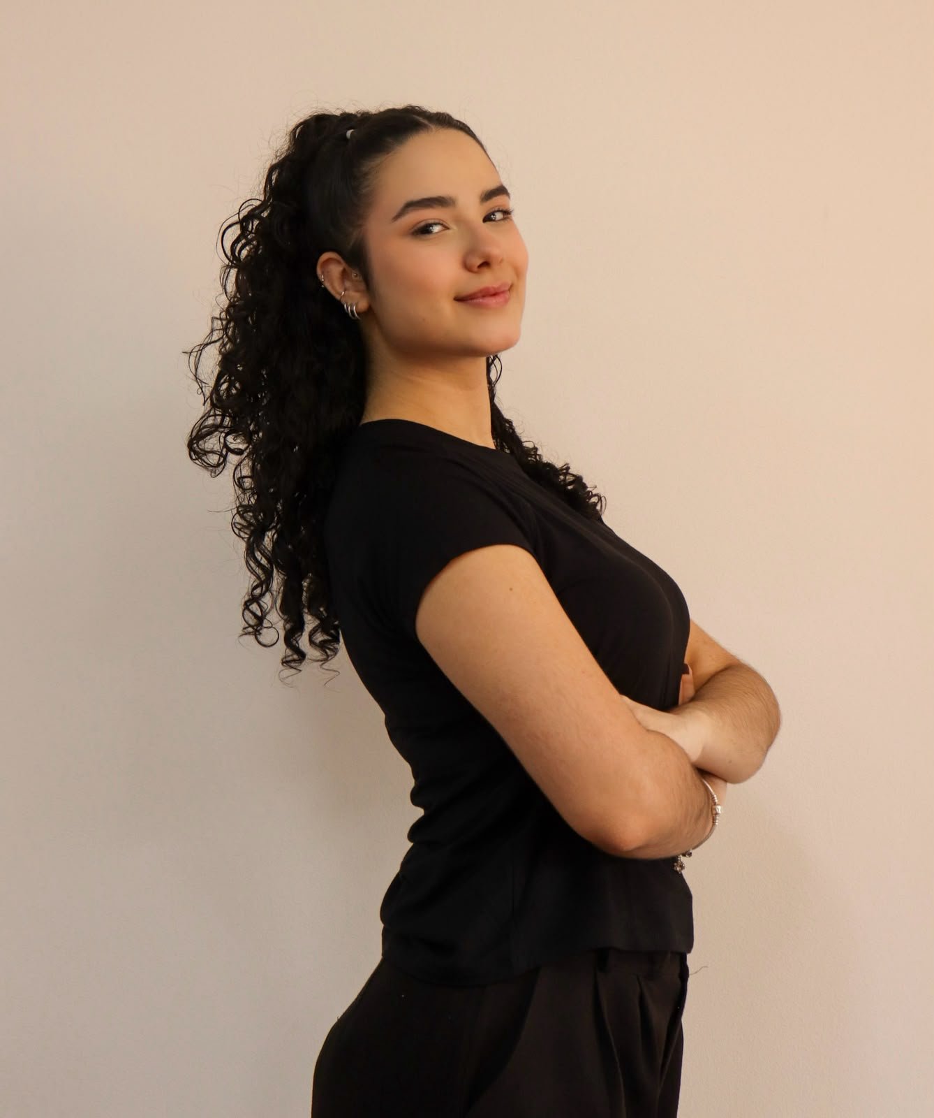 Foto da professora Lívia Azevedo